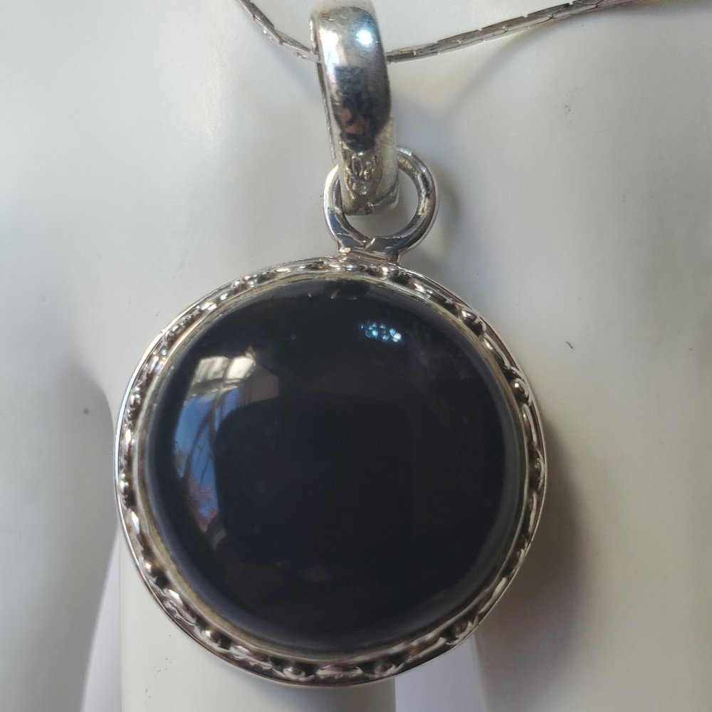 AMETHYST STERLING SILVER  PENDANT - Picture 6 of 8